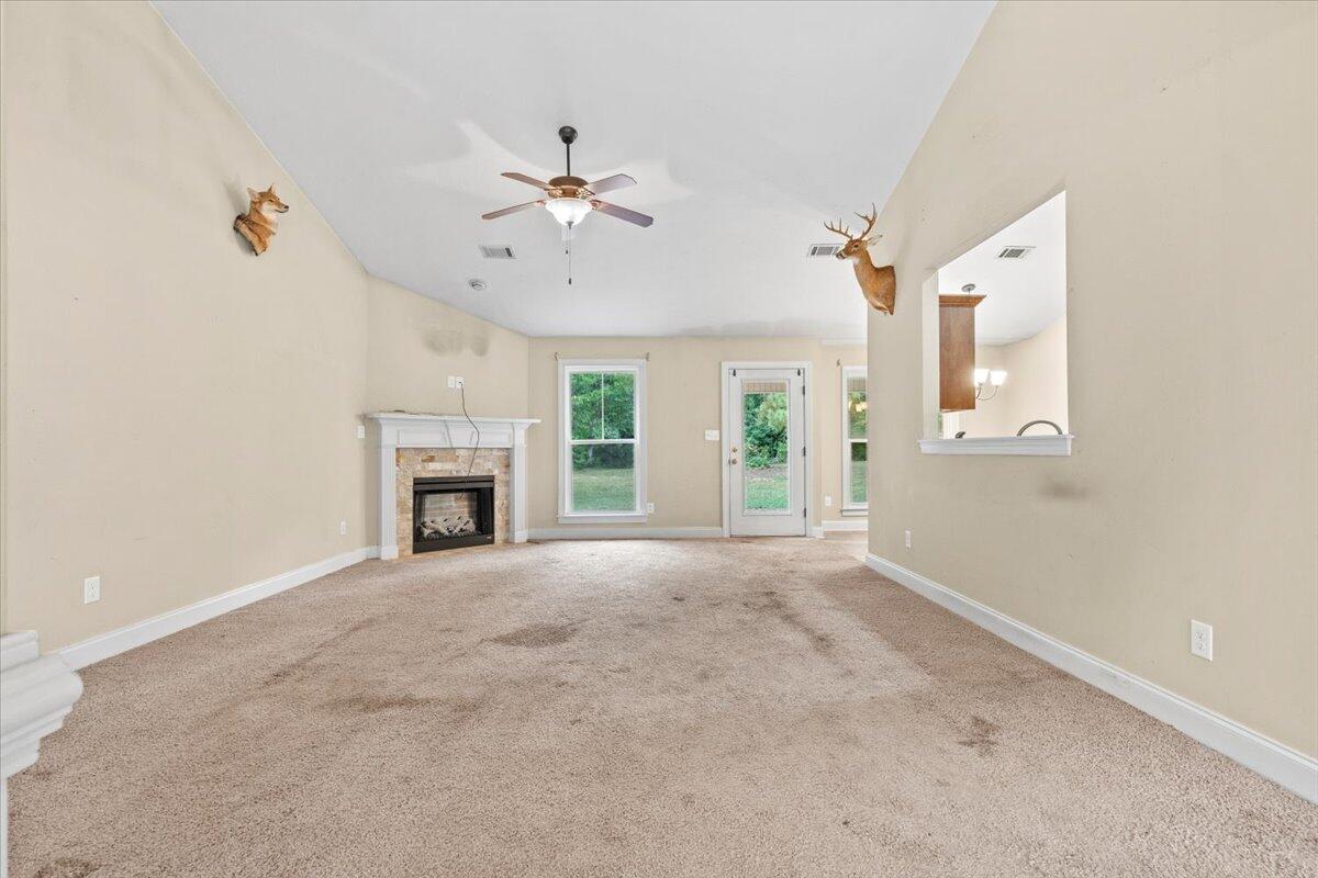1424 Freeman Harriss Road Harlem, GA 30814 - Photo 6 of 28 06-Living Room