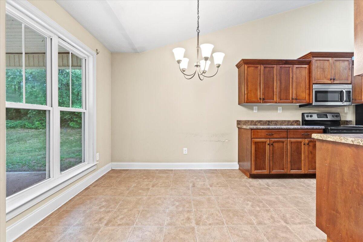 1424 Freeman Harriss Road Harlem, GA 30814 - Photo 9 of 28 09-Dining Area
