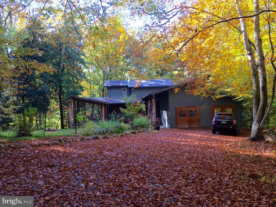 6840 Steamboat Landing Road Accokeek, MD 20607 - Photo 3 of 66 The house on a beautiful fall day