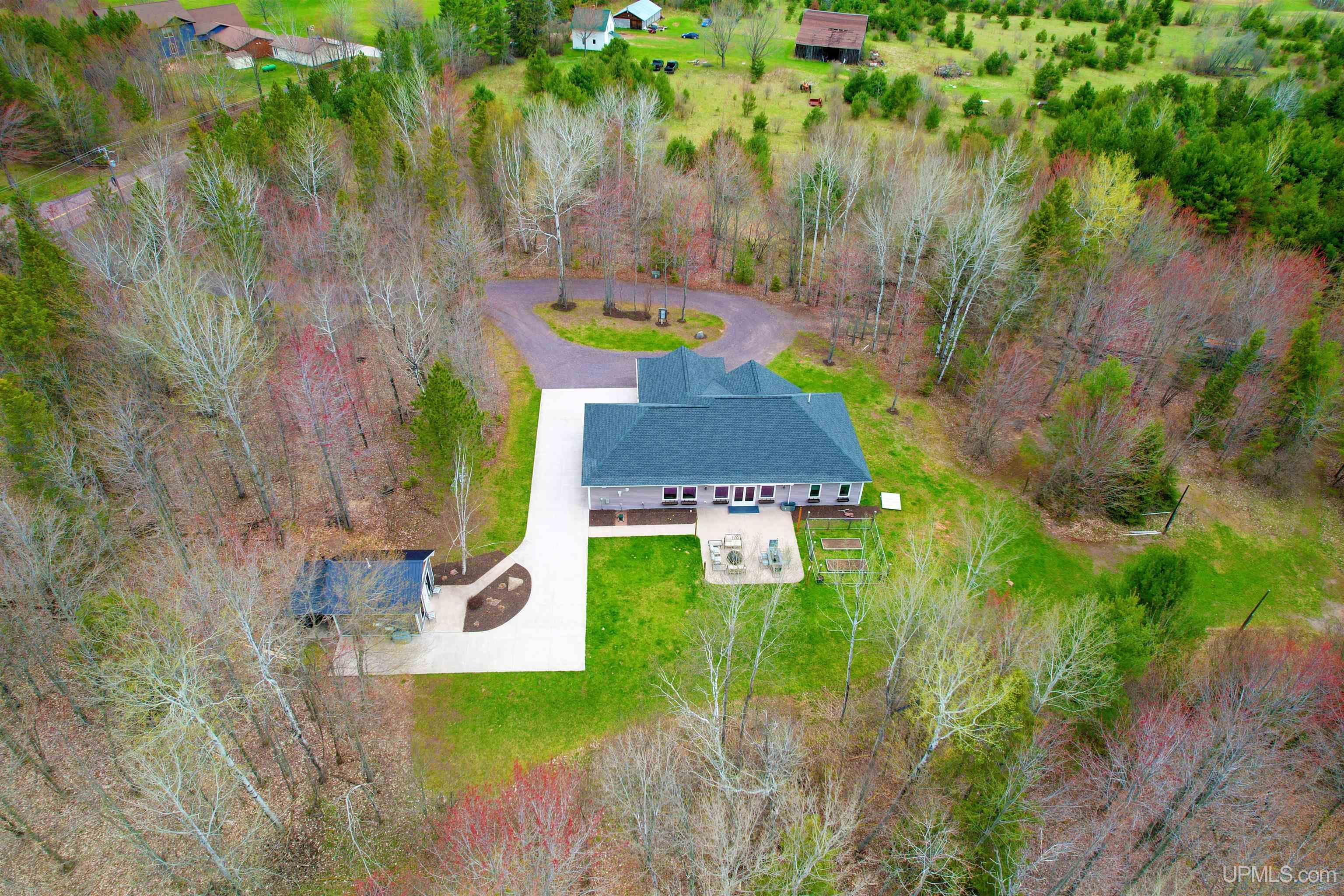 44232 Paradise Road Chassell, MI 49916 - Photo 45 of 49 Gallery Image 45
