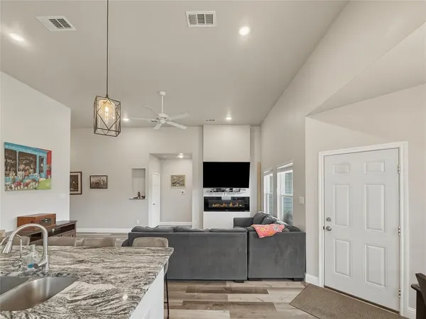 $349,000 | 1406 Live Oak Street, Sulphur Springs, TX 75482