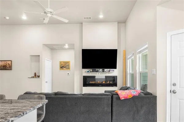 $349,000 | 1406 Live Oak Street, Sulphur Springs, TX 75482