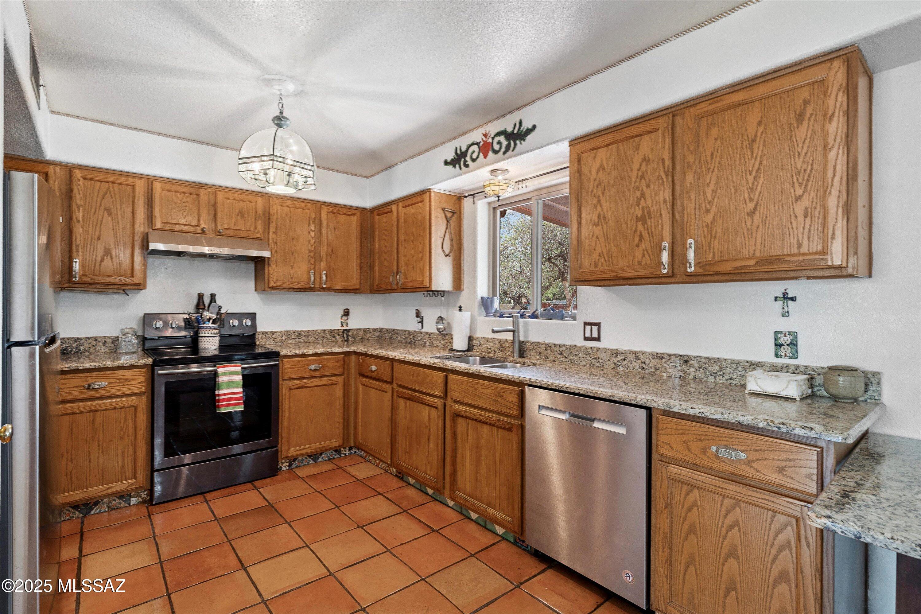 16625 North Swan Road Tucson, AZ 85739 - Photo 9 of 36 Gallery Image 9