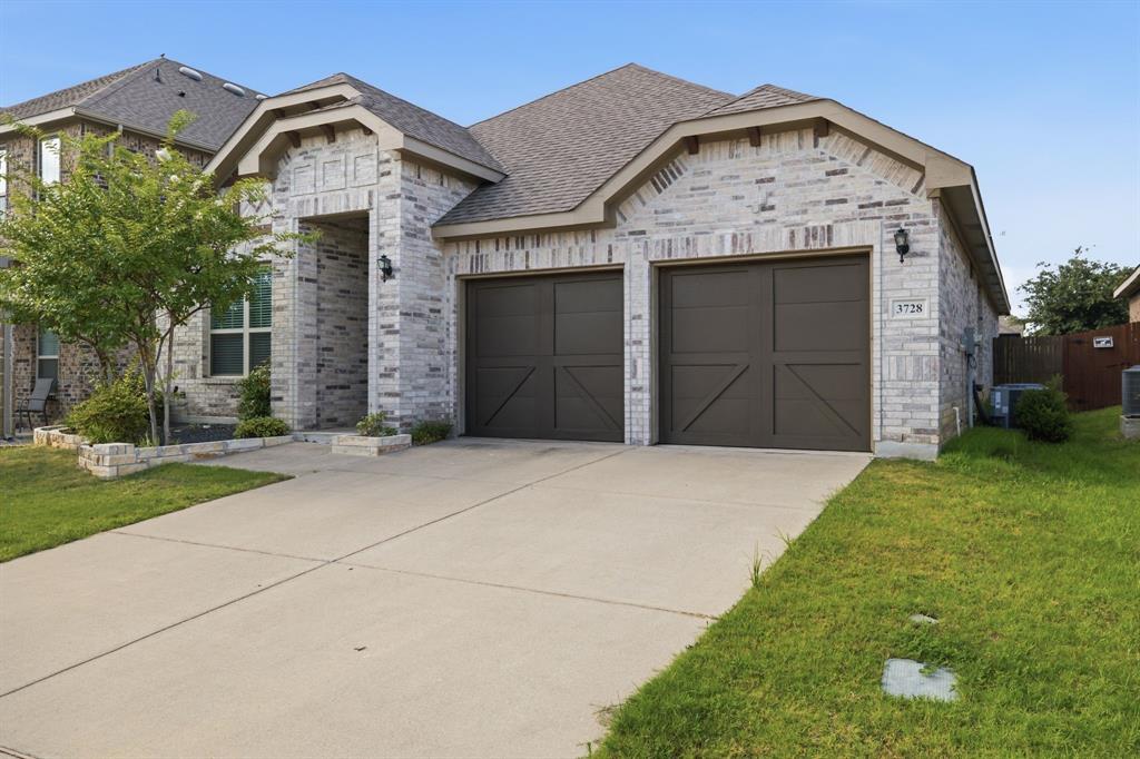 3728 Evergreen Ridge Road Fort Worth, TX 76244 - Photo 4 of 21 Welcome Home to a beautiful and modern home