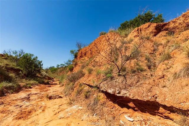 $720,000 | 70 State Highway 70, Rotan, TX 79546