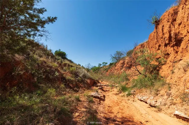 $720,000 | 70 State Highway 70, Rotan, TX 79546