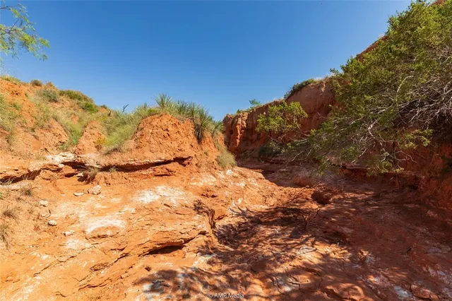 $720,000 | 70 State Highway 70, Rotan, TX 79546