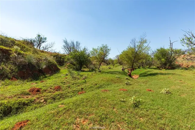 $720,000 | 70 State Highway 70, Rotan, TX 79546