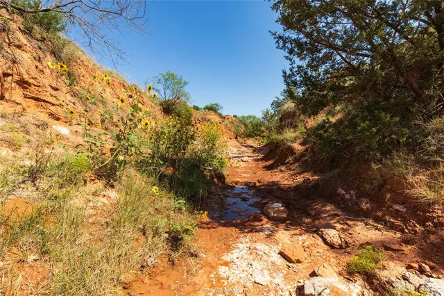 $720,000 | 70 State Highway 70, Rotan, TX 79546