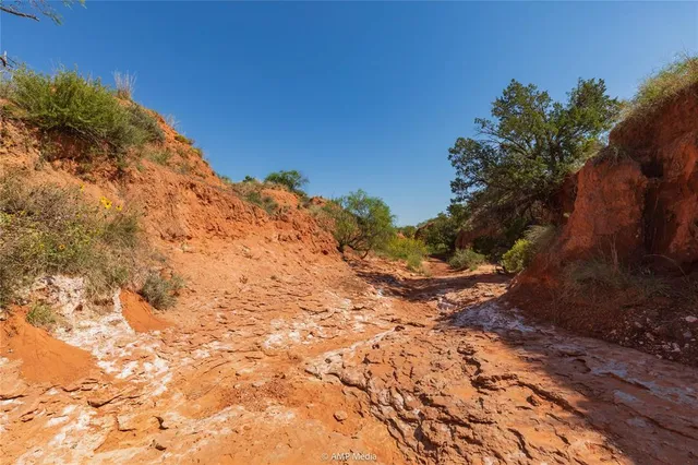 $720,000 | 70 State Highway 70, Rotan, TX 79546