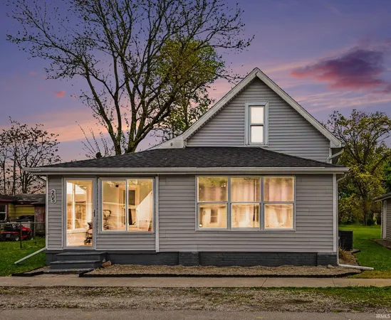 $235,000 | 205 East Smith Street, Milford, IN 46542