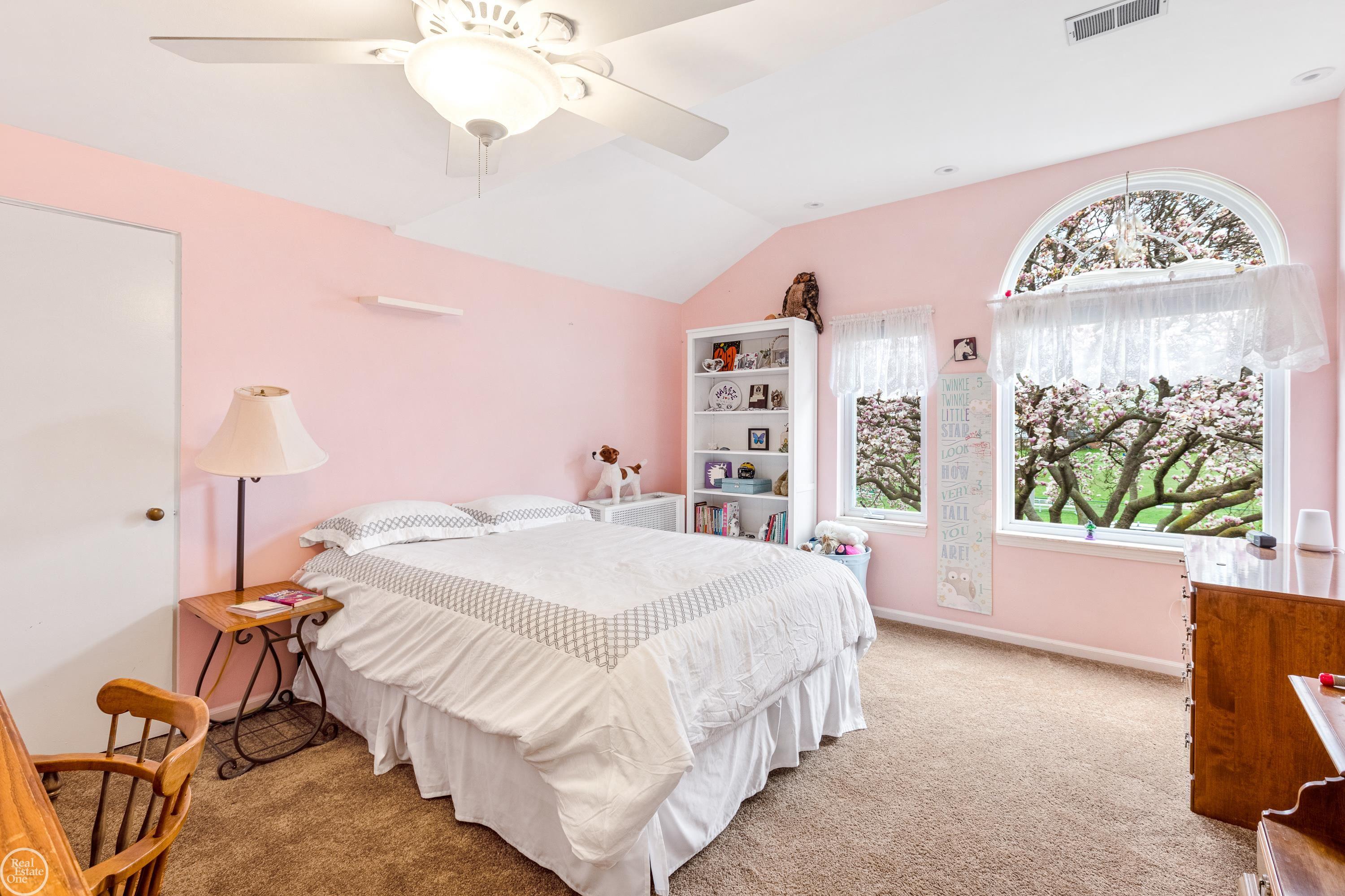 791 Roslyn Road Grosse Pointe, MI 48236 - Photo 32 of 57 50106857-31.JPG