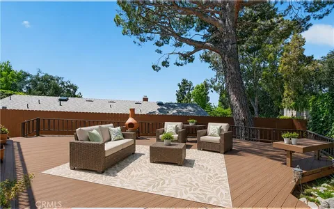 $1,828,000 | 5625 Terrace Drive, La Crescenta, CA 91214