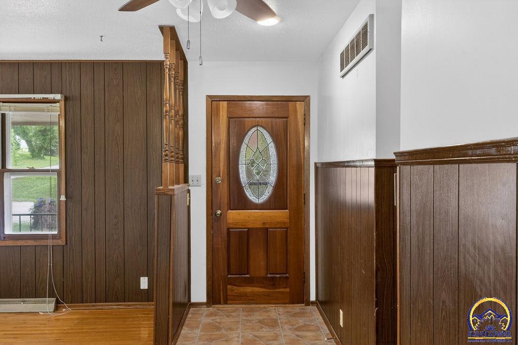 2494 Barton Road Holton, KS 66436 - Photo 2 of 58