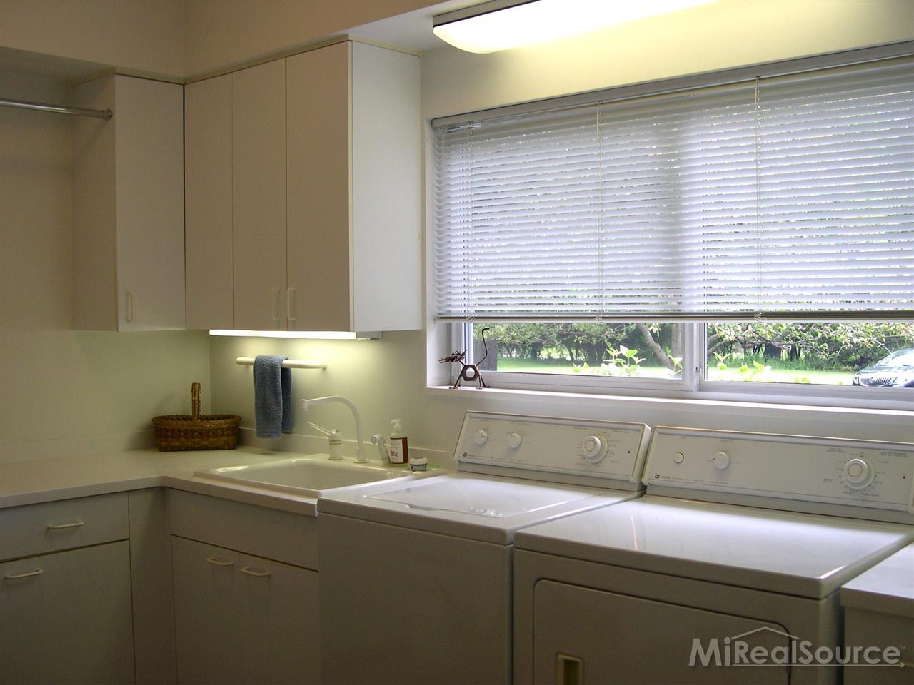 5800 Orion Road Rochester, MI 48306 - Photo 25 of 31