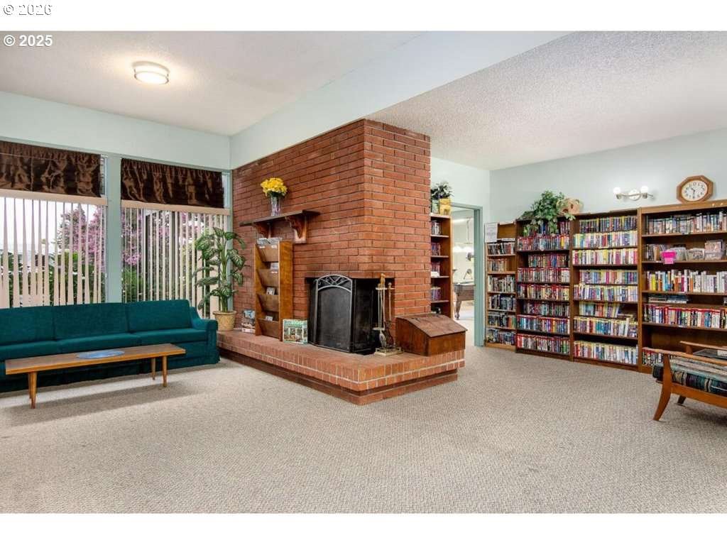2150 Laura Street, Unit 79 Springfield, OR 97477 - Photo 32 of 34 Community Room