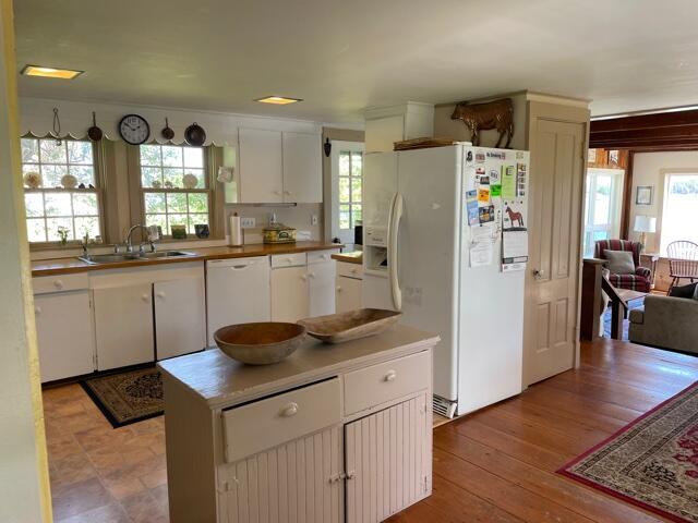 131 Perkins Street Castine, ME 04421 - Photo 5 of 23 131 Perkins