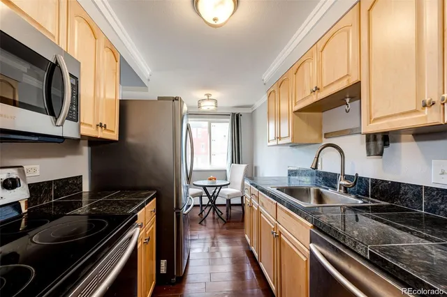 $1,150 | 1035 Colorado Boulevard, Unit 405, Denver, CO 80206