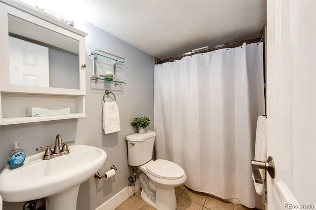 $1,150 | 1035 Colorado Boulevard, Unit 405, Denver, CO 80206