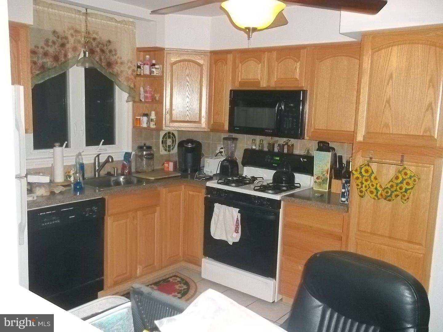 1023 Riviera Road Warminster, PA 18974 - Photo 8 of 16