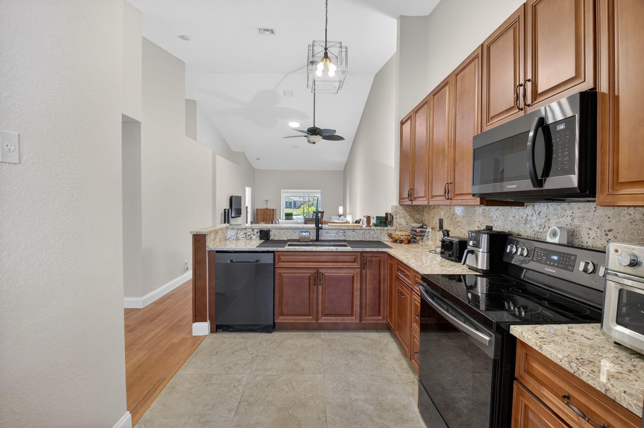 6112 Caladium Road Delray Beach, FL 33484 - Photo 14 of 64 17-web-or-mls-DSC_7901