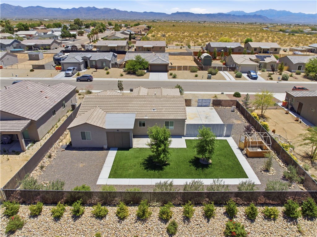 443 Martinez Road Golden Valley, AZ 86413 - Photo 3 of 26