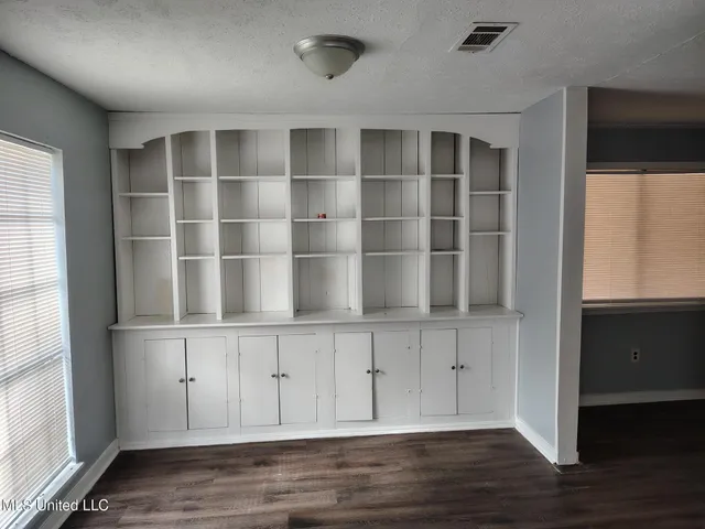 $1,250 | 196 York Drive, Jackson, MS 39209