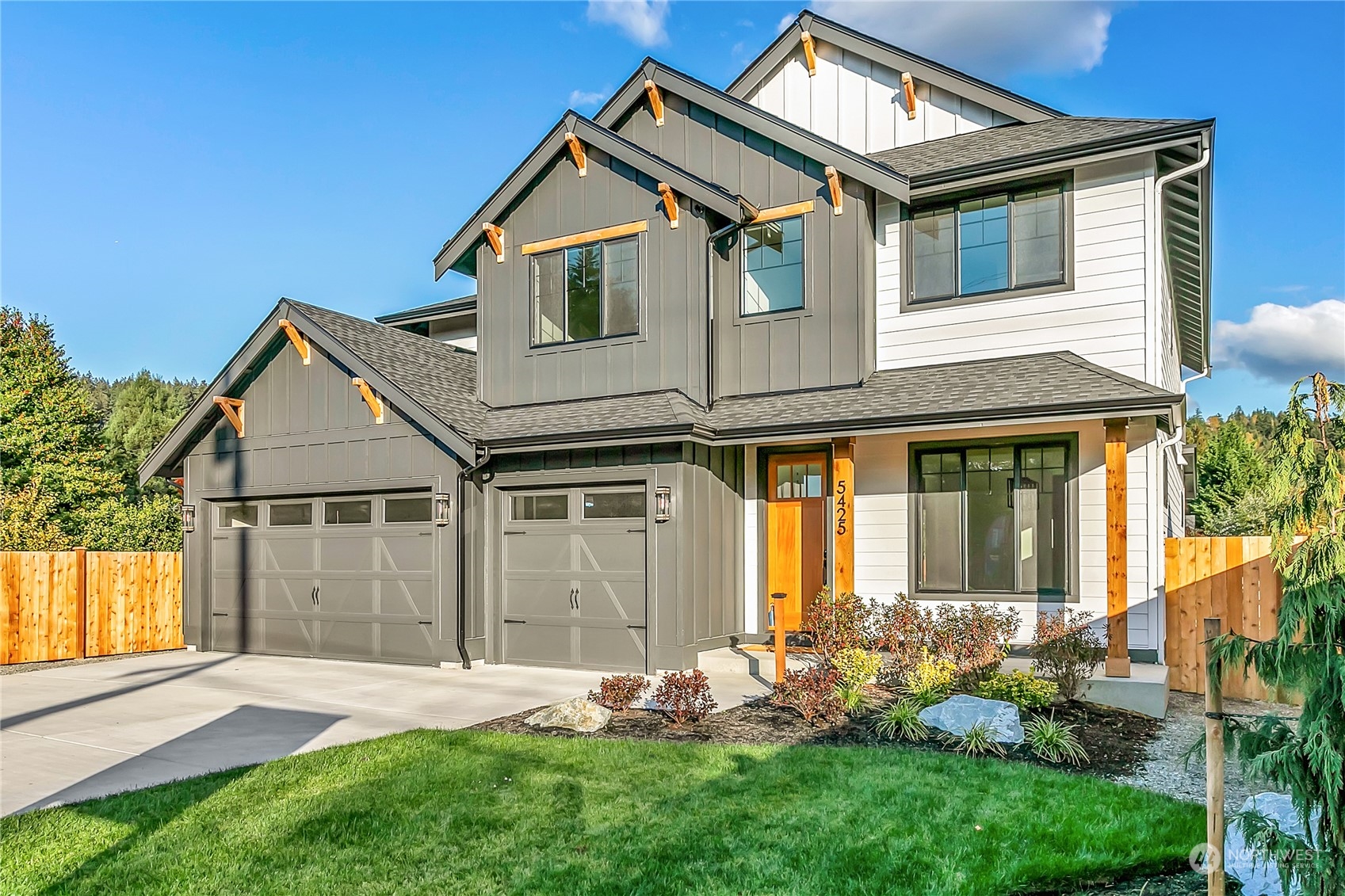 5425 Parker Road East Sumner, WA 98390 - Photo 1 of 40 front view of a house with a yard