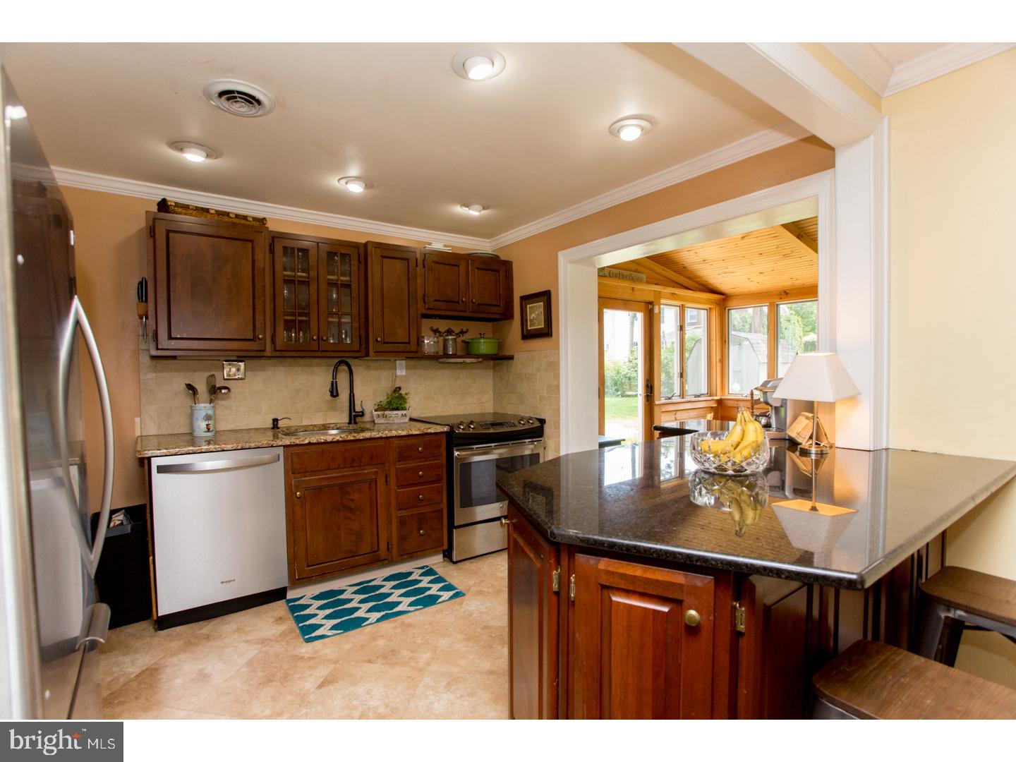 28 Medbury Road Wallingford, PA 19086 - Photo 7 of 25 Kitchen