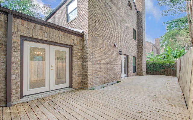 $3,950 | 6 Town Oaks Place, Bellaire, TX 77401