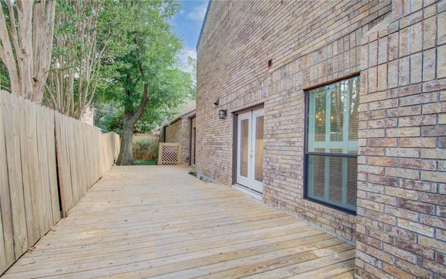 $3,950 | 6 Town Oaks Place, Bellaire, TX 77401