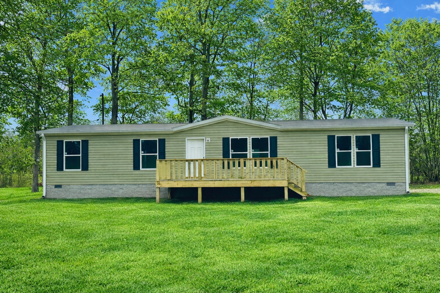 665 Camp Belle Air Road Sparta, TN 38583 - Photo 2 of 19