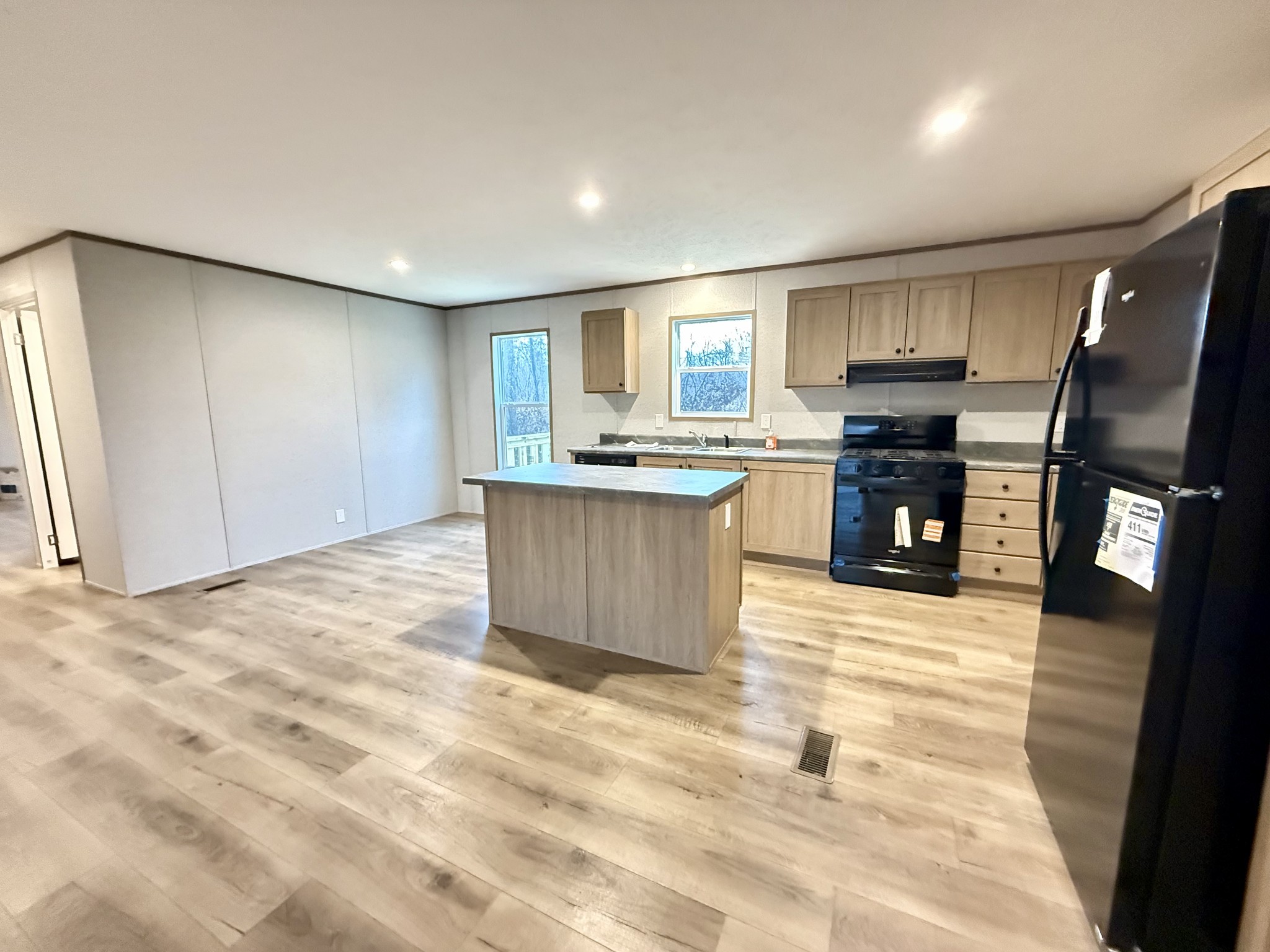 665 Camp Belle Air Road Sparta, TN 38583 - Photo 4 of 25