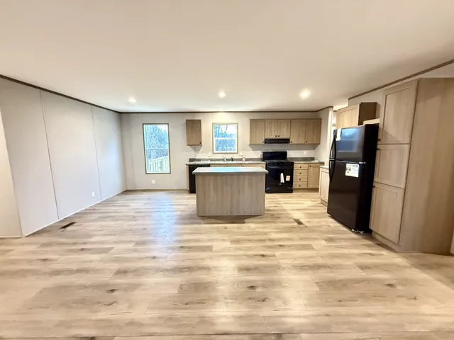 $329,900 | 665 Camp Belle Air Road, Sparta, TN 38583