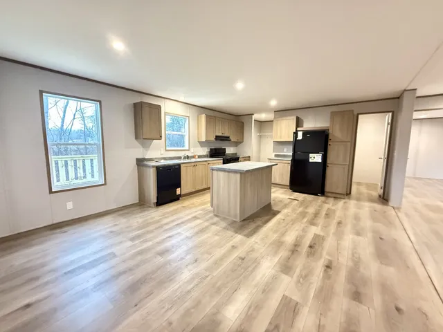 $329,900 | 665 Camp Belle Air Road, Sparta, TN 38583