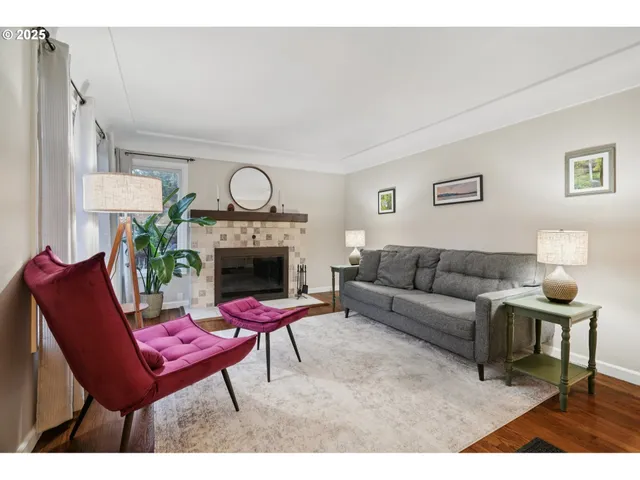 $649,990 | 3286 Northeast Holman Street, Portland, OR 97211