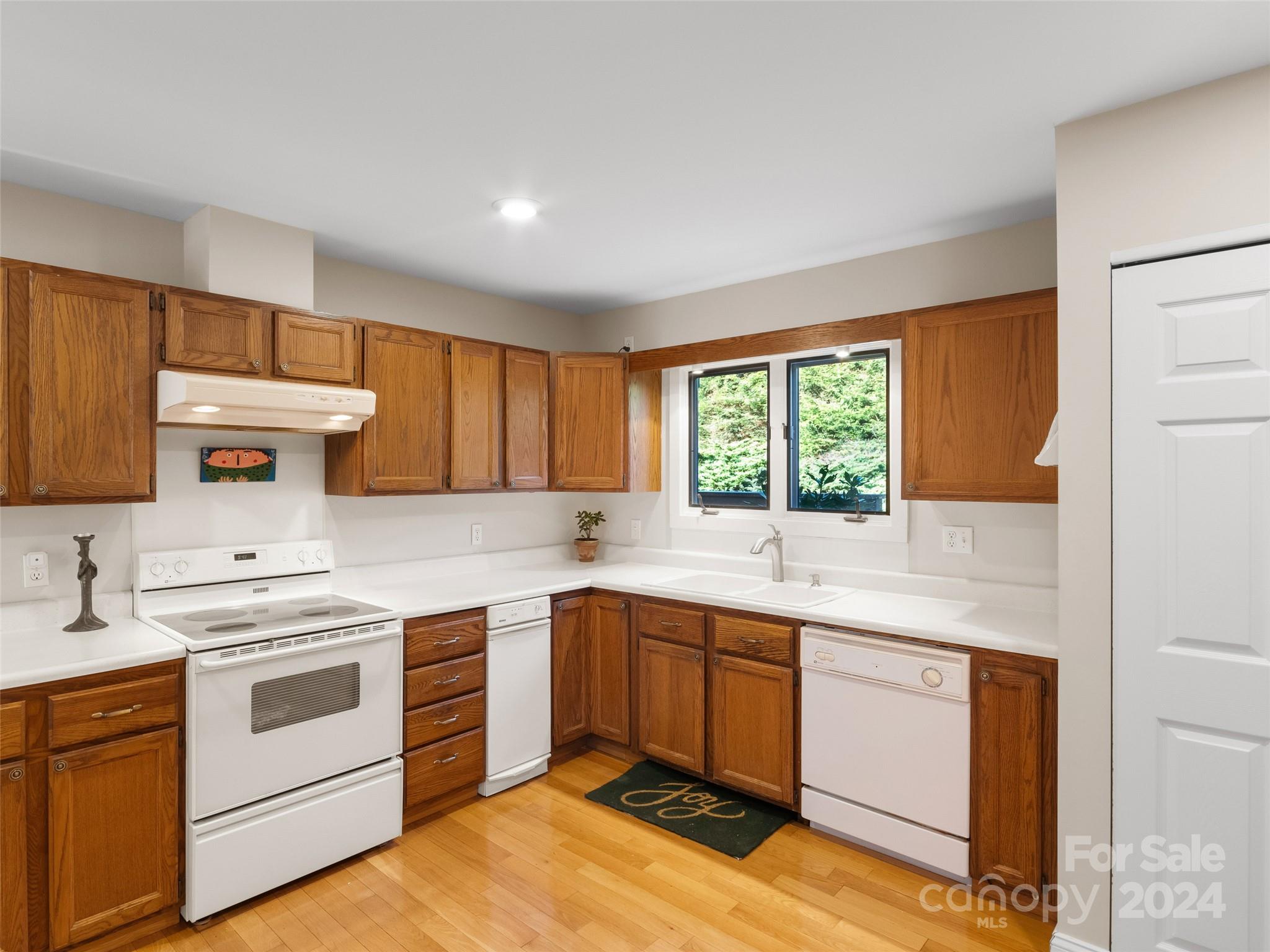 894 Weston Road, Unit 5 Arden, NC 28704 - Photo 15 of 38