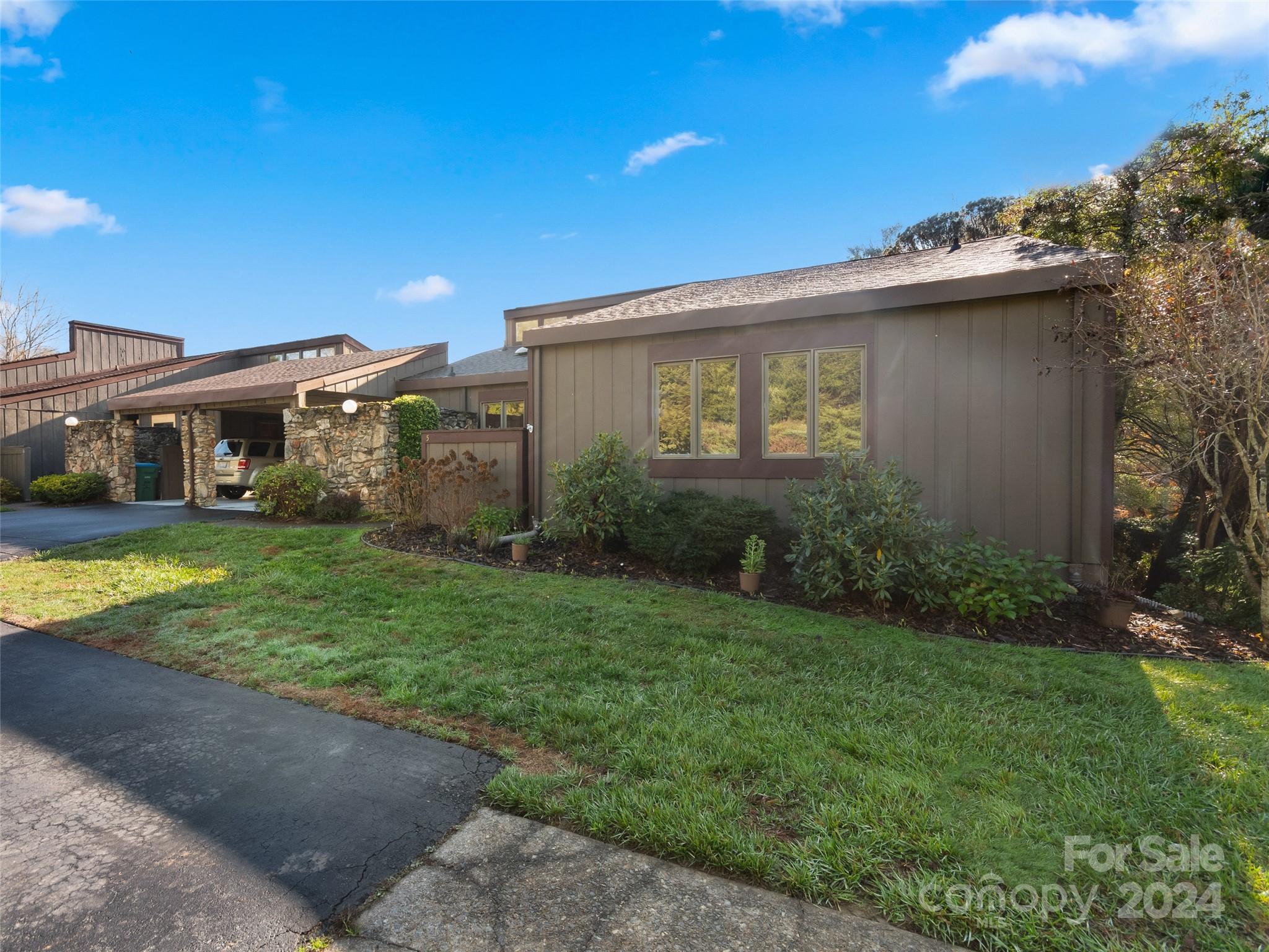 894 Weston Road, Unit 5 Arden, NC 28704 - Photo 2 of 38