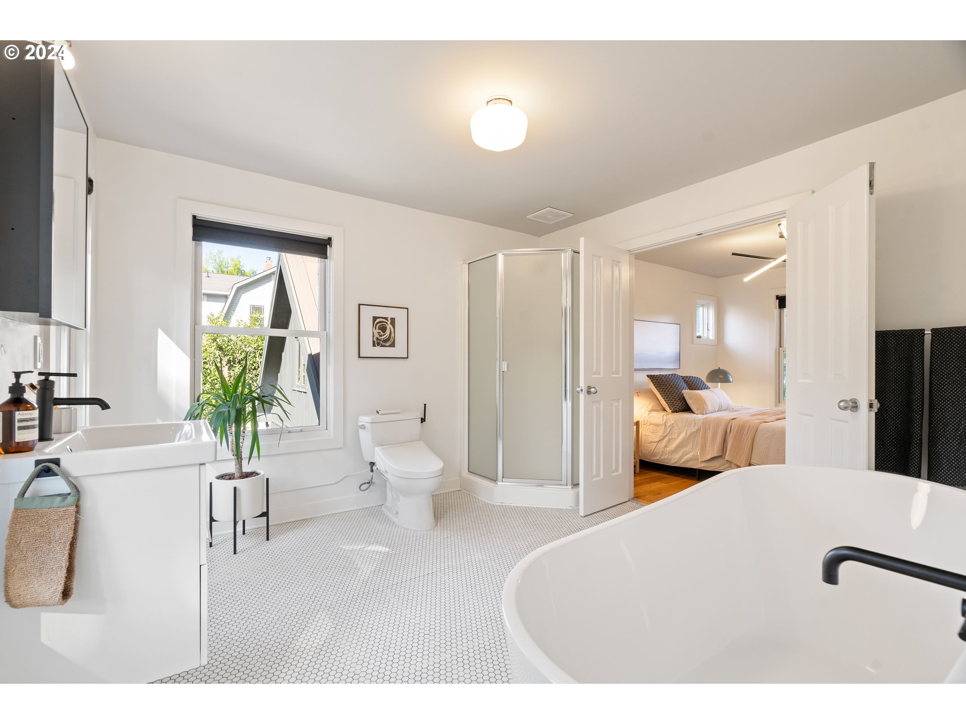 3818 Southwest Spring Garden Street Portland, OR 97219 - Photo 25 of 47 Gallery Image 25