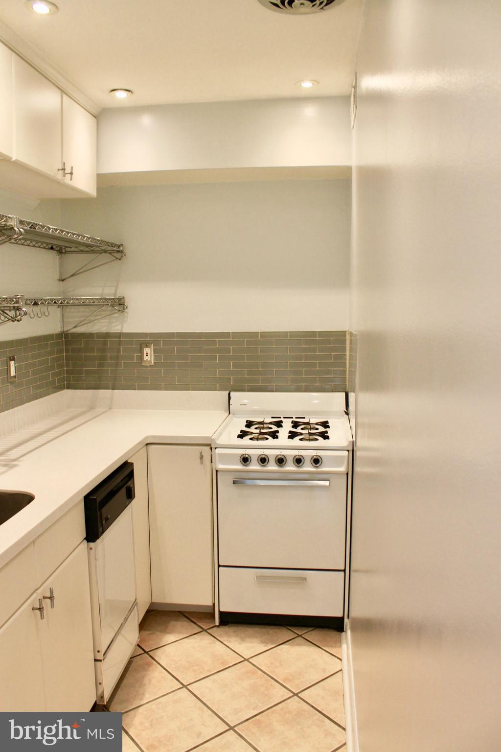 46 G Street Southwest, Unit B Washington, DC 20024 - Photo 5 of 13