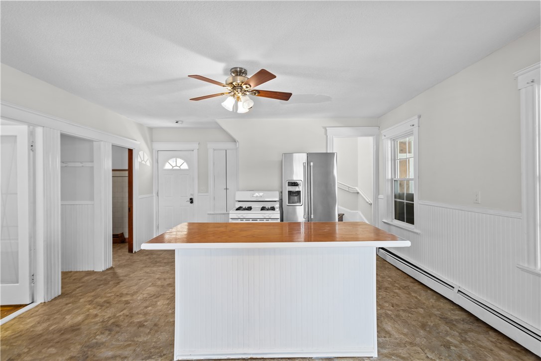 86 Spring Street Lincoln, RI 02838 - Photo 9 of 34