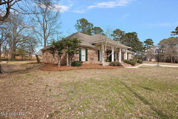 $355,000 | 108 Beaver Bend, Canton, MS 39046