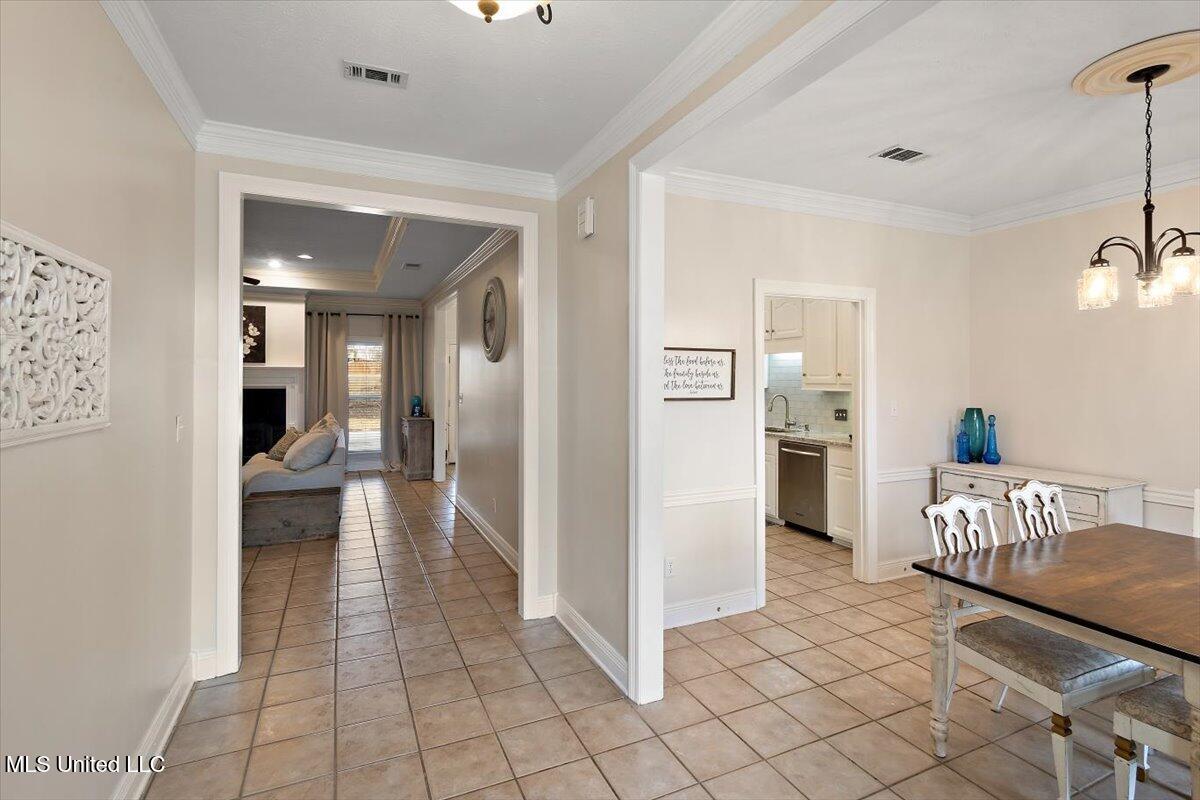 108 Beaver Bend Canton, MS 39046 - Photo 6 of 40 06-HTP_2379