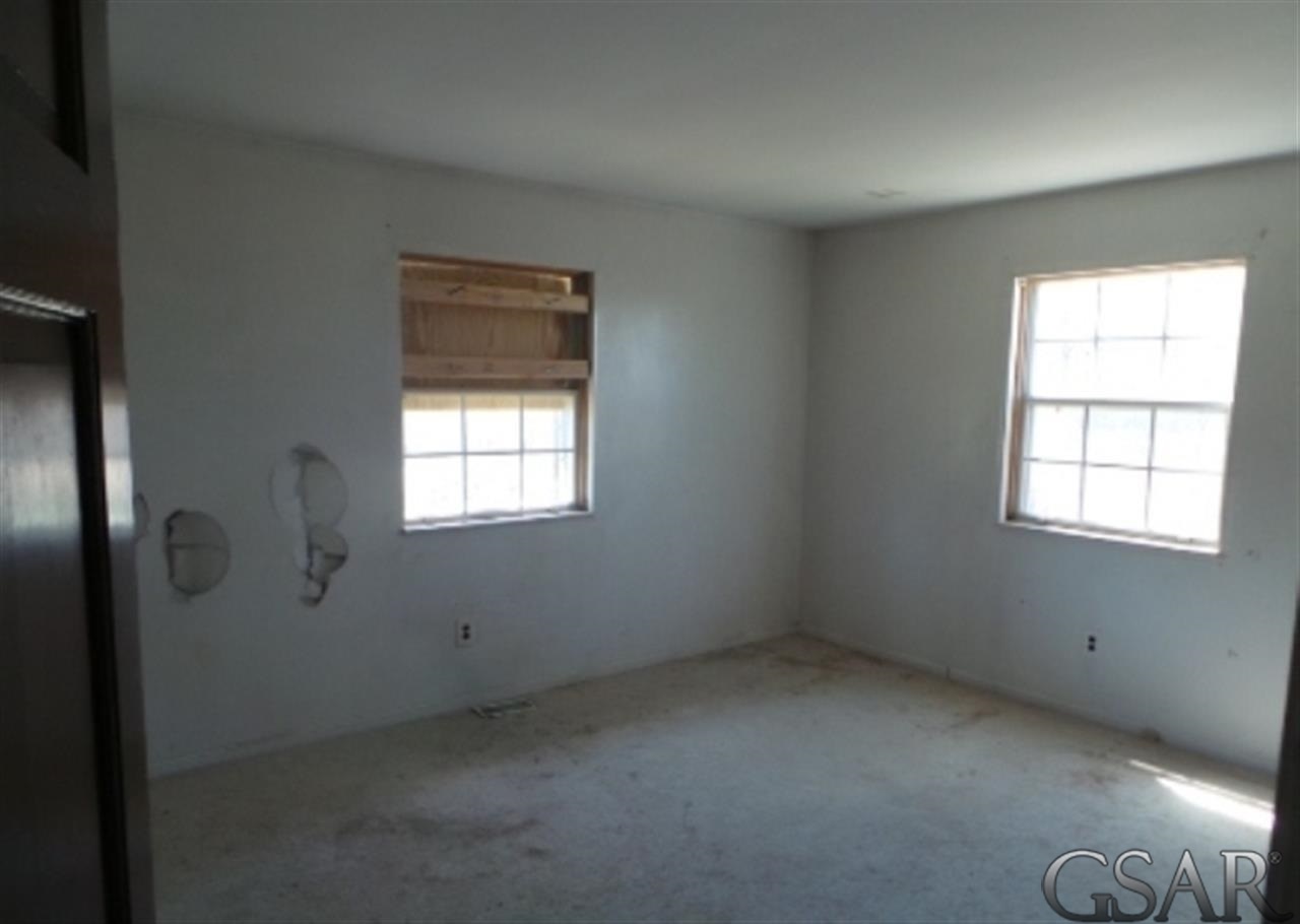 4187 West Wilkinson Road Owosso, MI 48867 - Photo 2 of 9 31190314-1.JPG