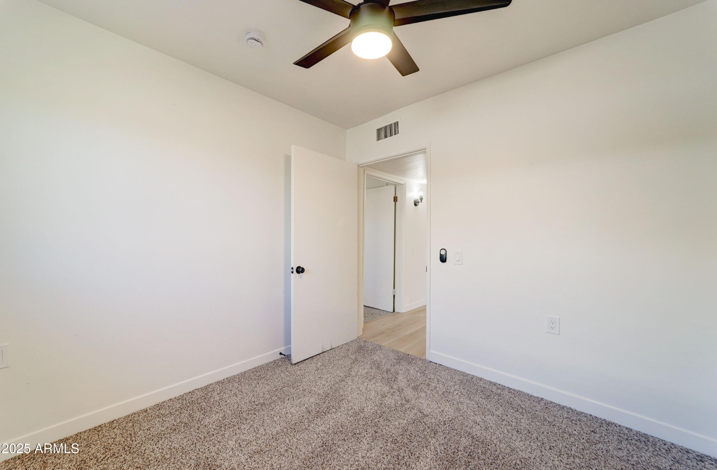 2039 West Northview Avenue Phoenix, AZ 85021 - Photo 21 of 30 a view of an empty room