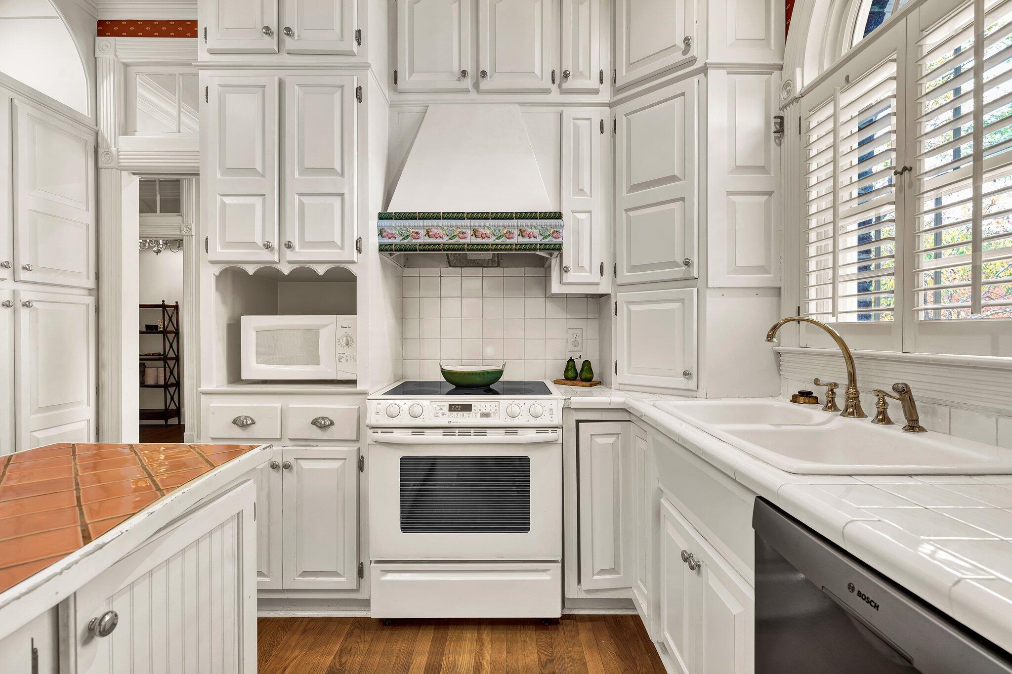 345 Morgan Road Charleston, TN 37310 - Photo 29 of 69 Kitchen