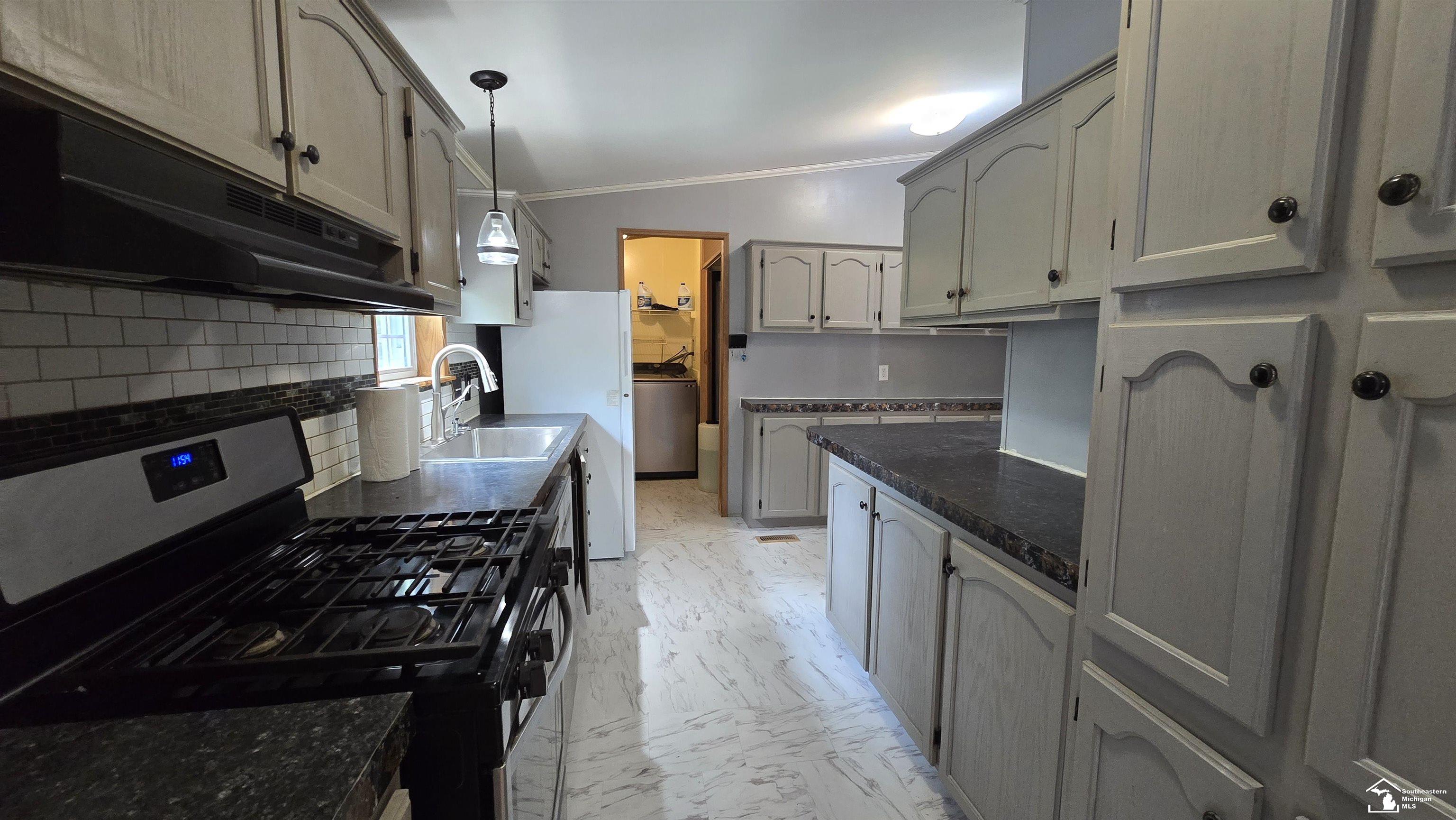 11400 Crowe Road Milan, MI 48160 - Photo 8 of 18