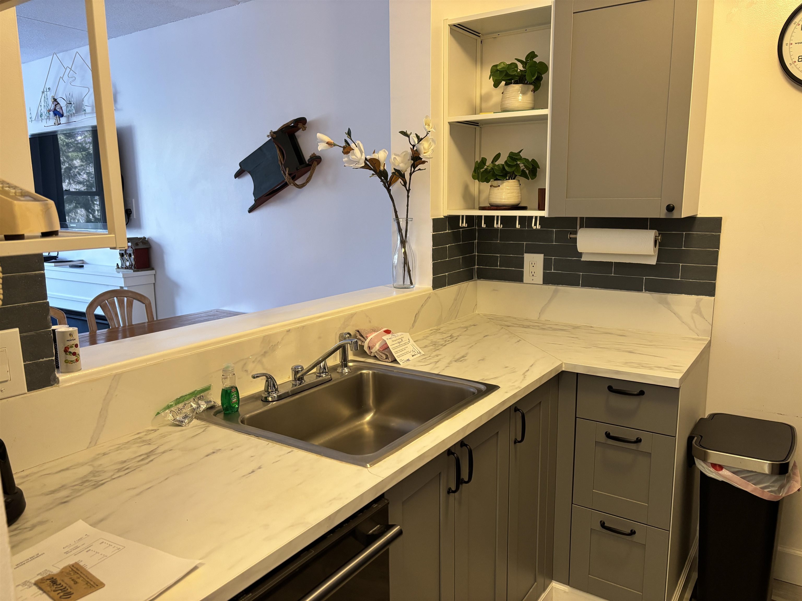 28 Packard's Road, Unit 406 Waterville Valley, NH 03215 - Photo 18 of 41