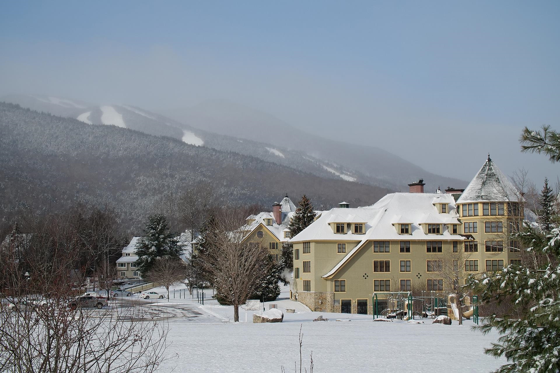 28 Packard's Road, Unit 406 Waterville Valley, NH 03215 - Photo 33 of 41