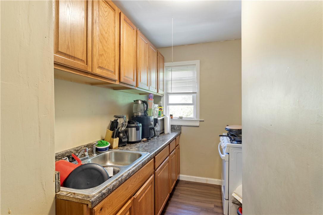 301 Ward Street Woonsocket, RI 02895 - Photo 21 of 34